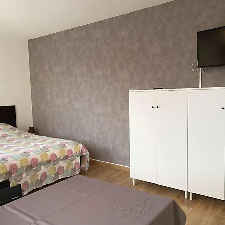 Rénové Avec Balcon, Proche Commerces, Wifi Et Cellier Privatif - Balaruc-les-bains. - Fr-1-553-13 Appartamento *