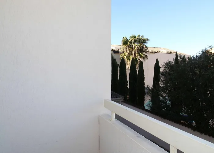 Renove Avec Balcon, Proche Commerces, Wifi Et Cellier Privatif - Balaruc-les-bains. - Fr-1-553-13 Apartment *